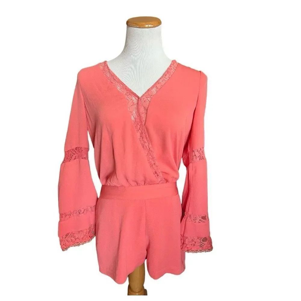 Womens Marciano by Guess Coral Bell Sleeve Lace Embellished Romper - Sz 2